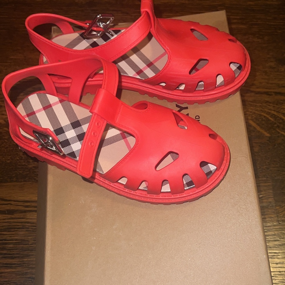 Jelly sandals